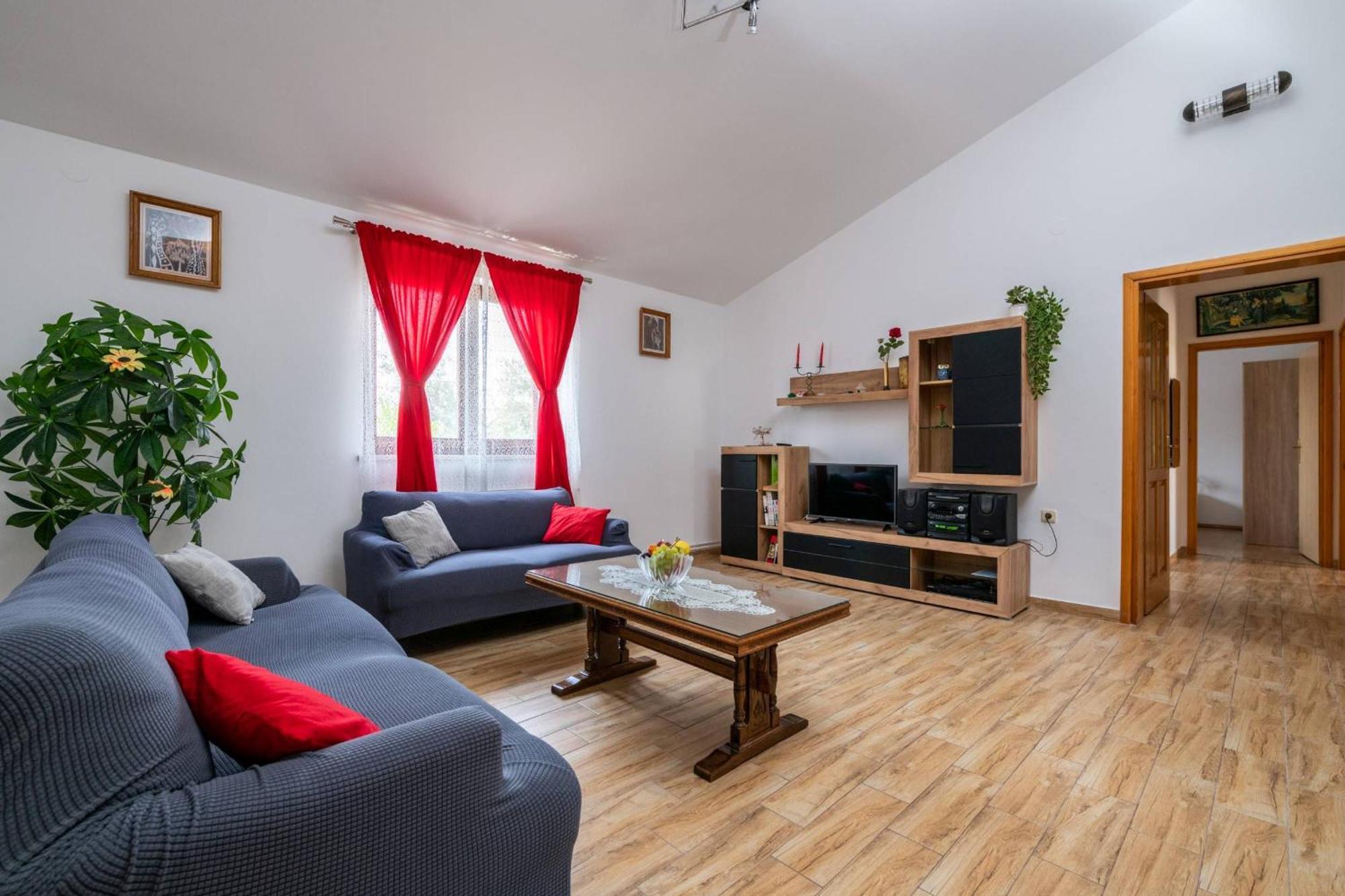 Holiday home Sunce *